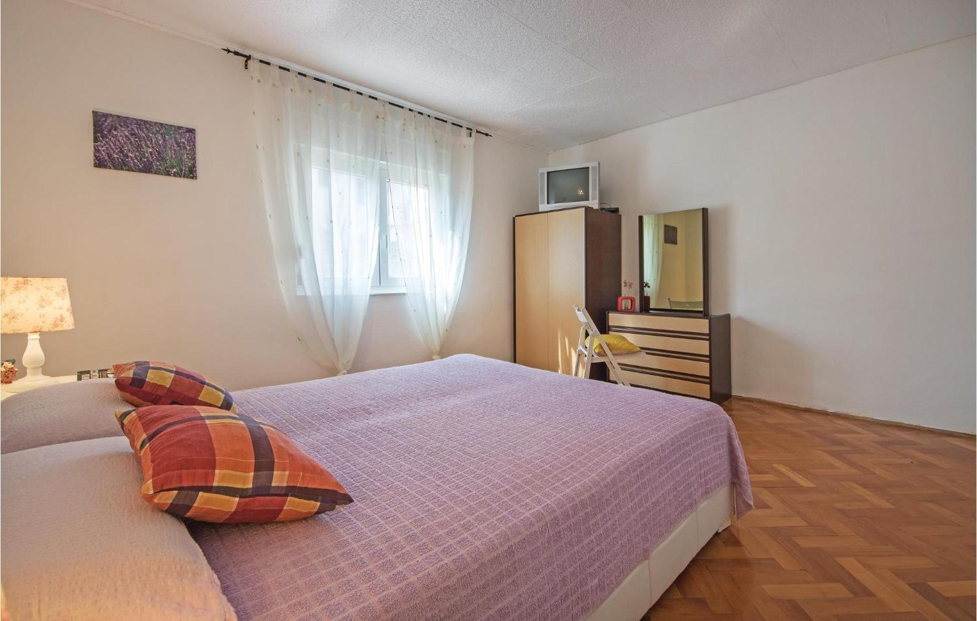 Awesome Apartment In Fazana With Wifi Экстерьер фото